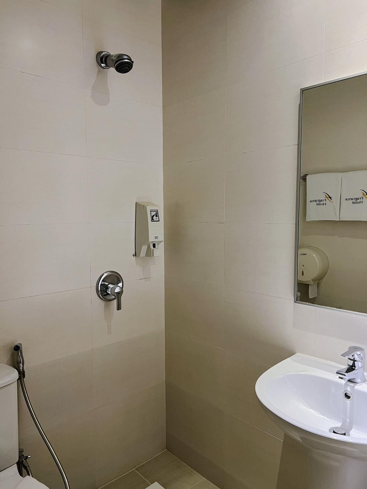 Fragrance Hotel - Kovan Singapore Exterior photo